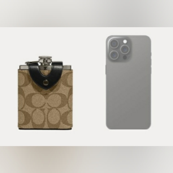 COACH NEW SIGNATURE LEATHER PRINT HIS & HER FLASK NEW IN BAG. - Picture 5 of 12